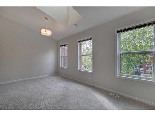 18 Promenade Way Se, Calgary, AB - Indoor Photo Showing Other Room