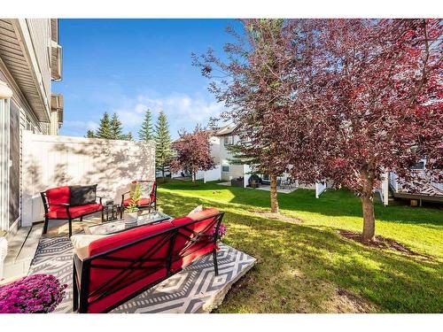 124 Everstone Place Sw, Calgary, AB - Outdoor