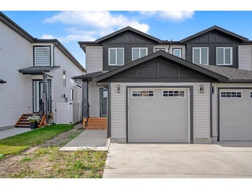 1421 Aldrich Place, Carstairs, AB - Outdoor