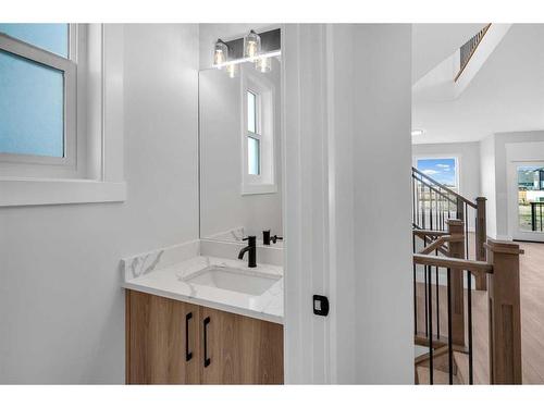 1421 Aldrich Place, Carstairs, AB - Indoor Photo Showing Bathroom