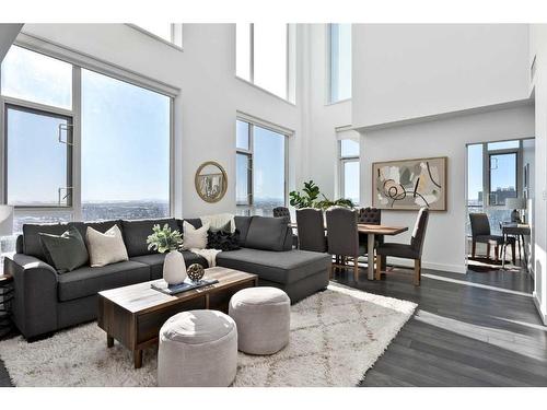 3408-310 12 Avenue Sw, Calgary, AB - Indoor Photo Showing Living Room