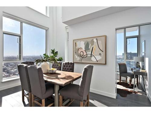 3408-310 12 Avenue Sw, Calgary, AB - Indoor Photo Showing Dining Room