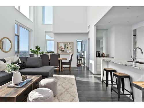 3408-310 12 Avenue Sw, Calgary, AB - Indoor Photo Showing Living Room