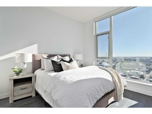 3408-310 12 Avenue Sw, Calgary, AB - Indoor Photo Showing Bedroom