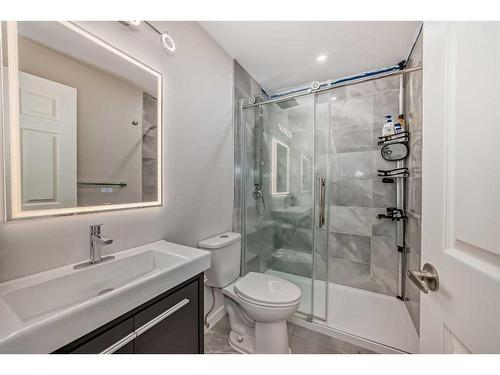 2179 Brightoncrest Common Se, Calgary, AB - Indoor Photo Showing Bathroom