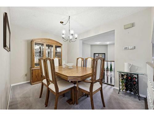 3935 Point Mckay Road Nw, Calgary, AB - Indoor Photo Showing Dining Room