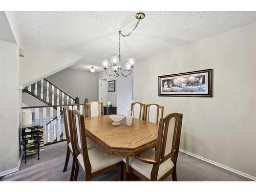 3935 Point Mckay Road Nw, Calgary, AB - Indoor Photo Showing Dining Room