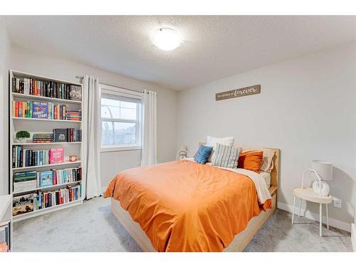 259 Legacy Common Se, Calgary, AB - Indoor Photo Showing Bedroom