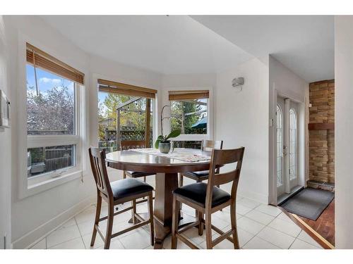 34 Sun Harbour Way Se, Calgary, AB - Indoor Photo Showing Kitchen