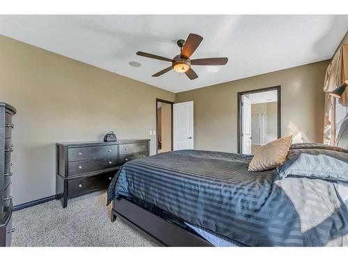 42 Valley Pointe Way Nw, Calgary, AB - Indoor Photo Showing Bedroom