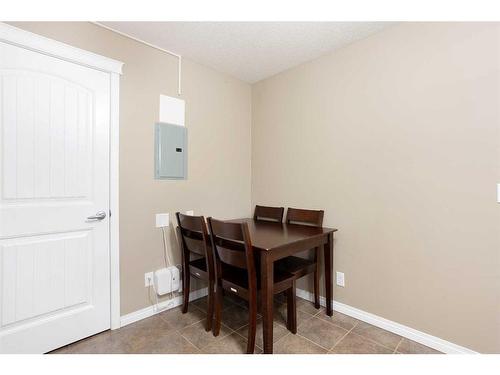 4102-31 Country Village Manor Ne, Calgary, AB - Indoor