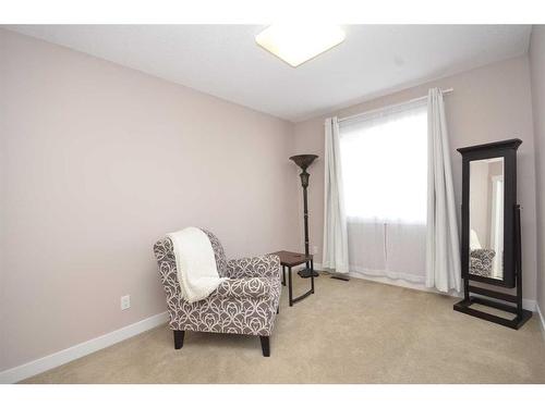 12 Riverside Crescent Se, Calgary, AB - Indoor Photo Showing Bathroom