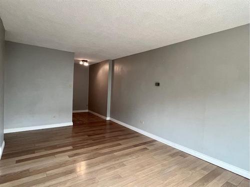 405-903 19 Avenue Sw, Calgary, AB - Indoor Photo Showing Other Room