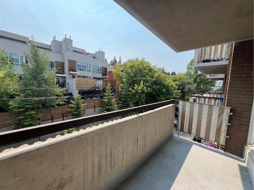 405-903 19 Avenue Sw, Calgary, AB - Outdoor With Balcony With Exterior