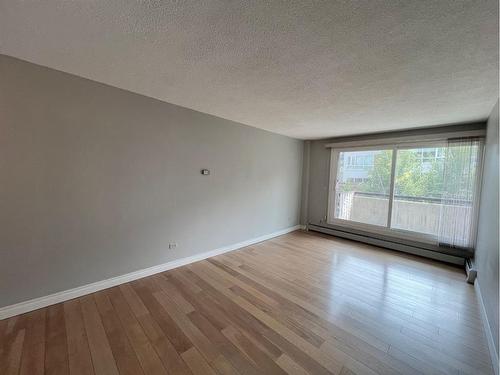 405-903 19 Avenue Sw, Calgary, AB - Indoor Photo Showing Other Room