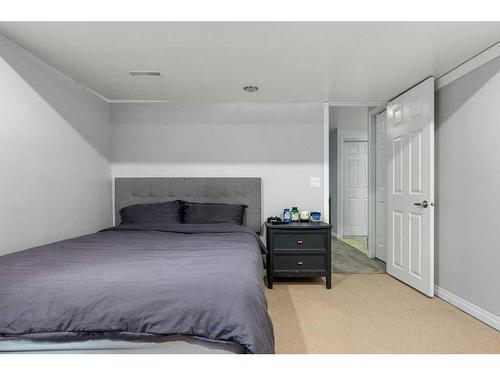 549 Mckenzie Towne Drive Se, Calgary, AB - Indoor Photo Showing Bedroom