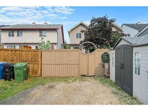 549 Mckenzie Towne Drive Se, Calgary, AB - Outdoor