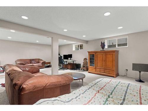 20 Varsplain Place Nw, Calgary, AB - Indoor Photo Showing Basement