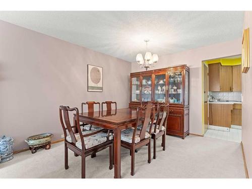 20 Varsplain Place Nw, Calgary, AB - Indoor Photo Showing Dining Room