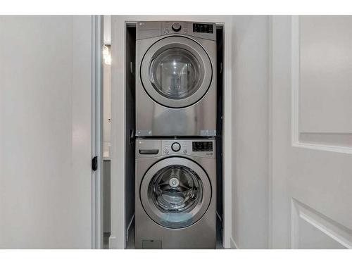 872 Citadel Way Nw, Calgary, AB - Indoor Photo Showing Laundry Room