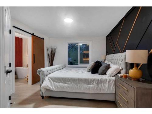 872 Citadel Way Nw, Calgary, AB - Indoor Photo Showing Bedroom