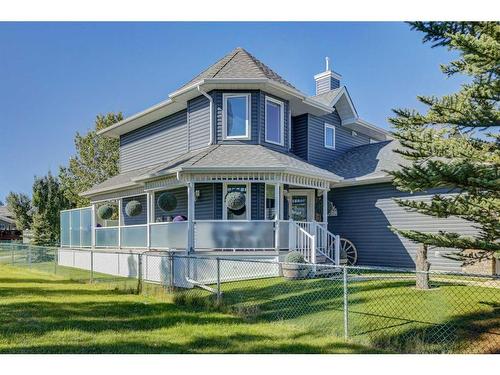 19 Woodside Crescent Nw, Airdrie, AB - Outdoor With Deck Patio Veranda