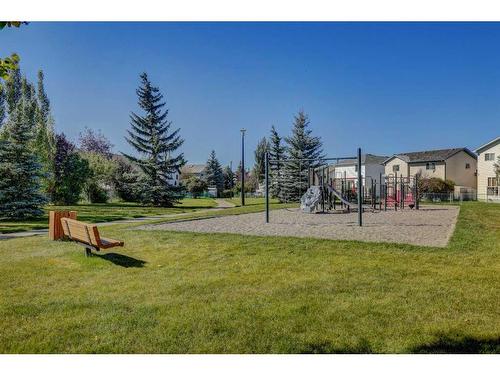 19 Woodside Crescent Nw, Airdrie, AB - Outdoor