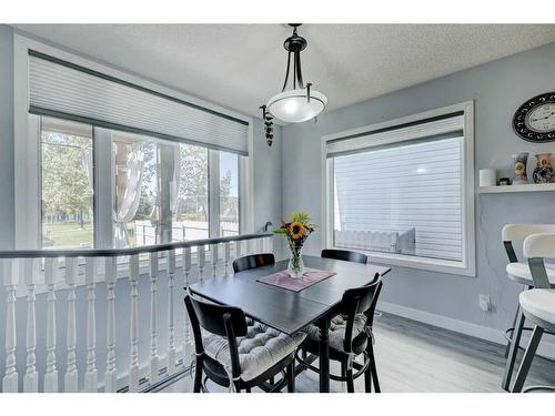 19 Woodside Crescent Nw, Airdrie, AB - Indoor Photo Showing Dining Room