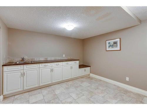 59 Wentwillow Lane Sw, Calgary, AB - Indoor Photo Showing Other Room