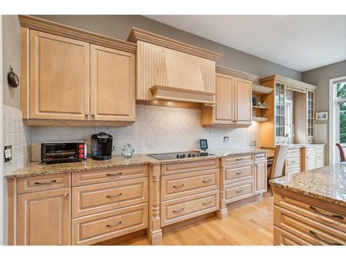 27 Sweet Water Place, Rural Rocky View County, AB - Indoor Photo Showing Kitchen