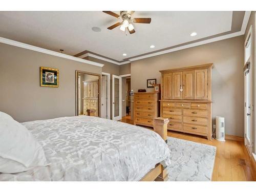 27 Sweet Water Place, Rural Rocky View County, AB - Indoor Photo Showing Bedroom