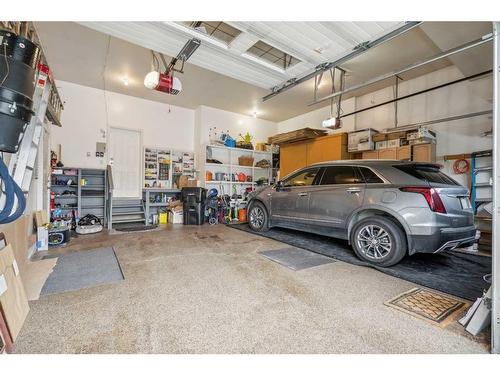 27 Sweet Water Place, Rural Rocky View County, AB - Indoor Photo Showing Garage