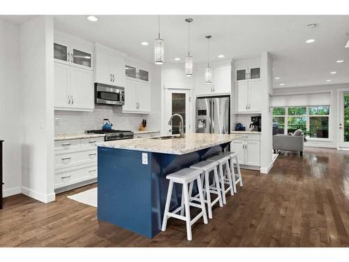 3408 Centre A Street Ne, Calgary, AB - Indoor Photo Showing Kitchen With Stainless Steel Kitchen With Upgraded Kitchen