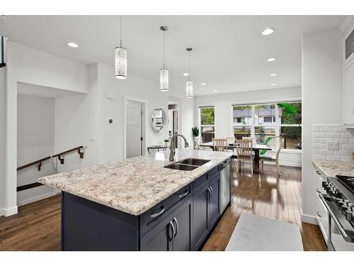 3408 Centre A Street Ne, Calgary, AB - Indoor Photo Showing Kitchen With Double Sink With Upgraded Kitchen