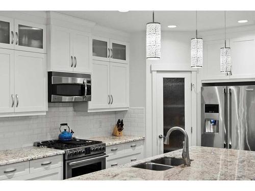 3408 Centre A Street Ne, Calgary, AB - Indoor Photo Showing Kitchen With Stainless Steel Kitchen With Double Sink With Upgraded Kitchen