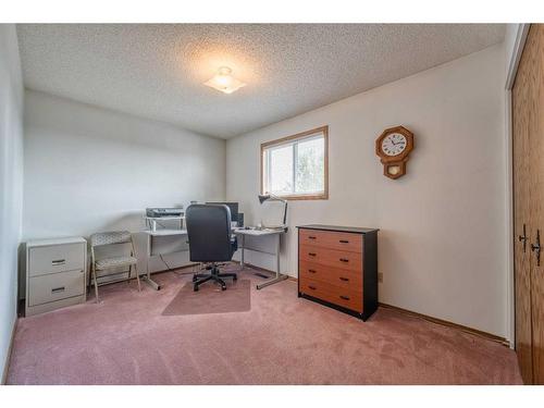 223 Coventry Close Ne, Calgary, AB - Indoor Photo Showing Office