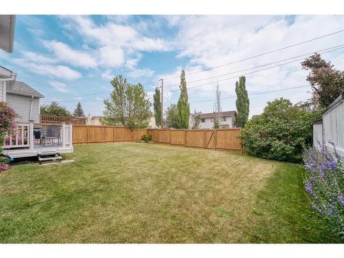 223 Coventry Close Ne, Calgary, AB - Outdoor With Backyard