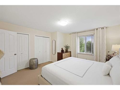 7 Citadel Meadow Gardens Nw, Calgary, AB - Indoor Photo Showing Bedroom