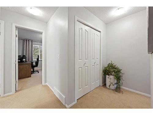 7 Citadel Meadow Gardens Nw, Calgary, AB - Indoor Photo Showing Other Room