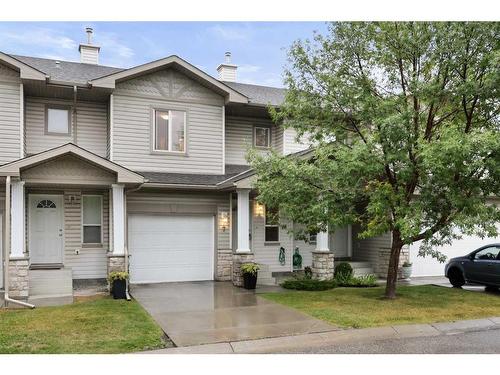 7 Citadel Meadow Gardens Nw, Calgary, AB - Outdoor With Facade