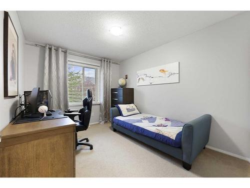 7 Citadel Meadow Gardens Nw, Calgary, AB - Indoor Photo Showing Bedroom