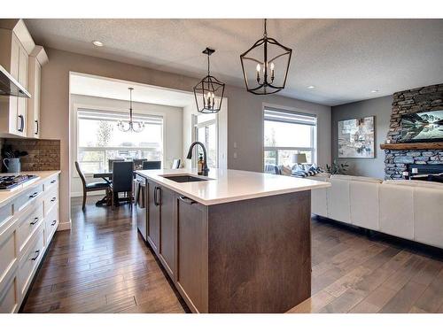 149 Kingsmere Cove Se, Airdrie, AB - Indoor Photo Showing Kitchen