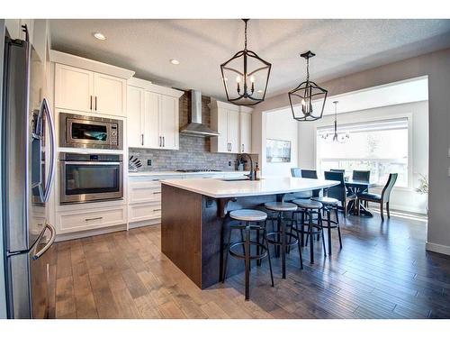 149 Kingsmere Cove Se, Airdrie, AB - Indoor Photo Showing Kitchen With Upgraded Kitchen