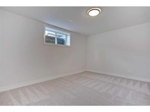 1722 47 Avenue Sw, Calgary, AB - Indoor Photo Showing Other Room