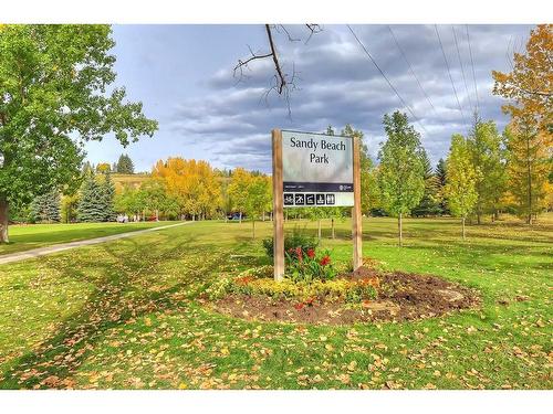 1722 47 Avenue Sw, Calgary, AB - Outdoor With View