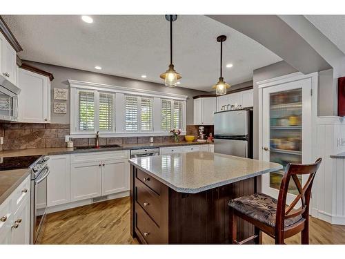 38 Inverness Rise Se, Calgary, AB - Indoor Photo Showing Kitchen