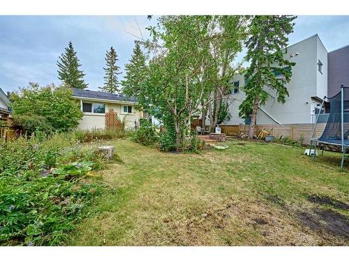 5916 Dalhousie Drive Nw, Calgary, AB - Outdoor