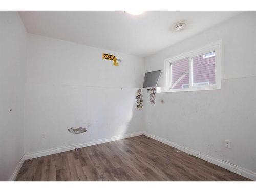 136 Beacon Hill Drive, Fort Mcmurray, AB - Indoor Photo Showing Other Room