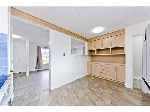 181 Pennsburg Way, Calgary, AB - Indoor