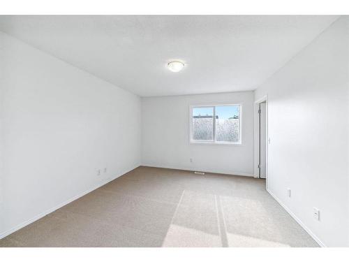 4581 Elgin Avenue Se, Calgary, AB - Indoor Photo Showing Other Room